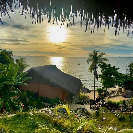 Veronika Resort Nosy Komba Exterior photo